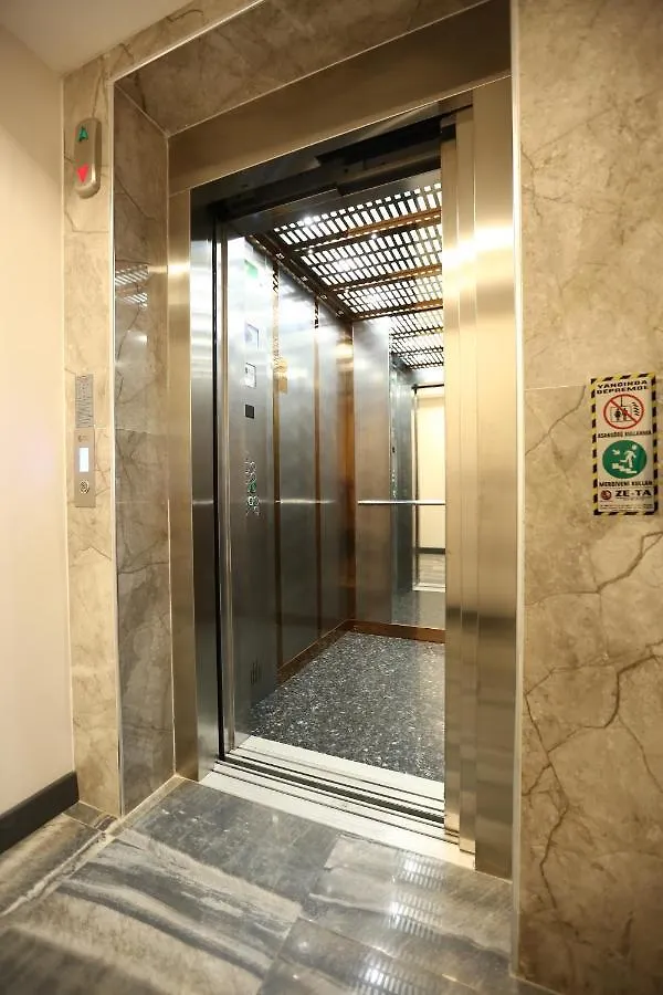 ** アパートホテル Aydin Suite Apart Otelトラブゾン トルコ